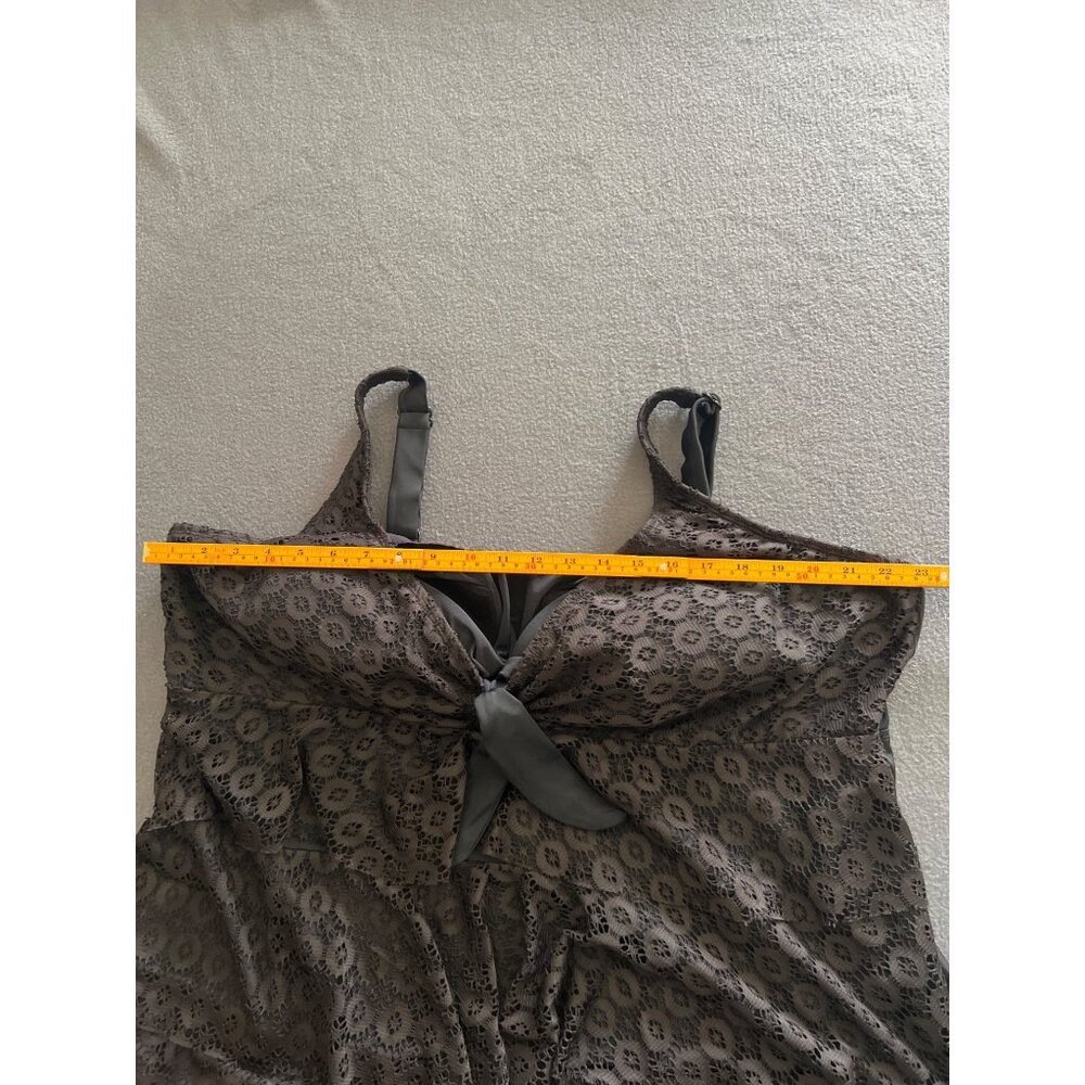 Avenue Black Lace Plus Size Swim Top 28W Tankini Wide‎ Straps Molded Cups - Picture 10 of 11